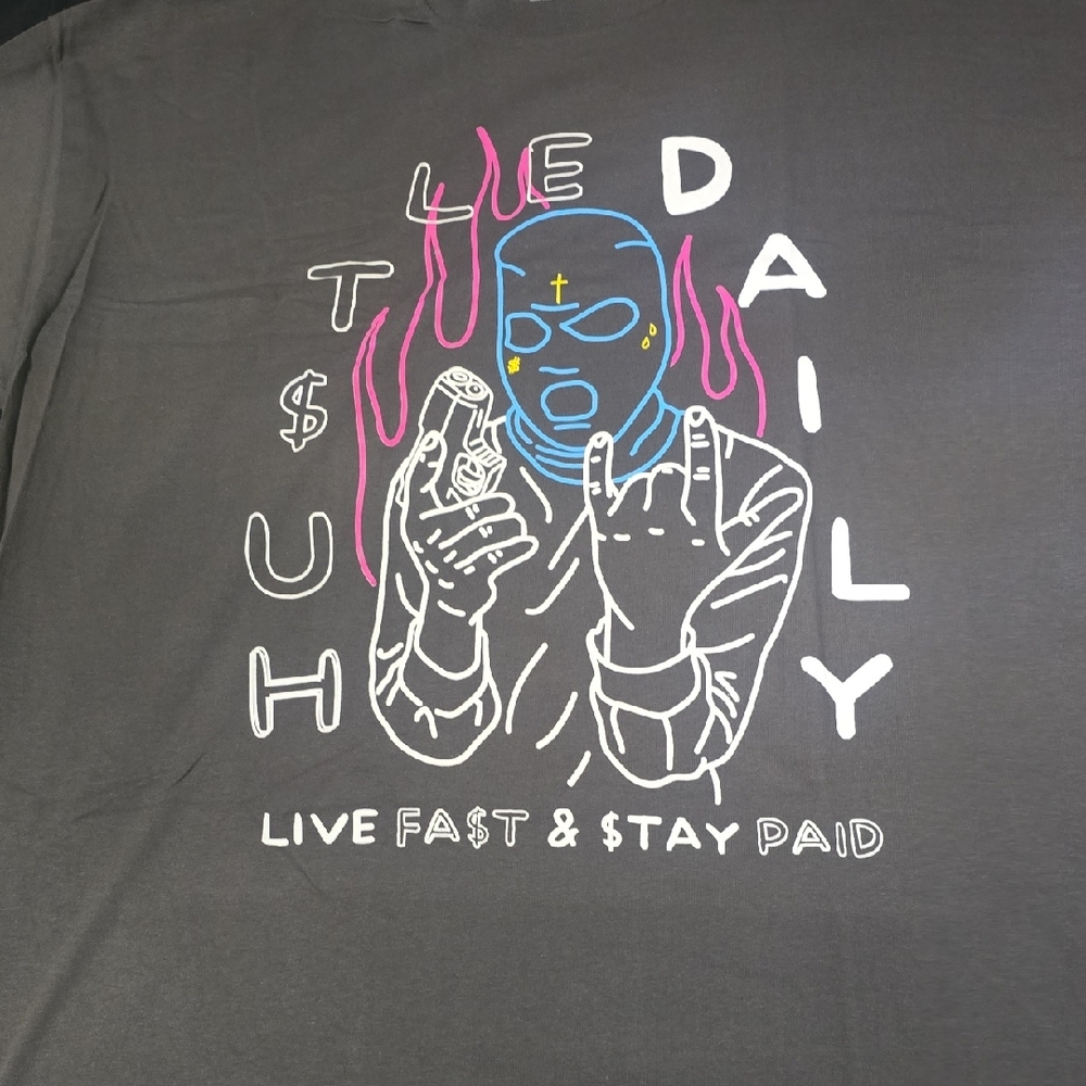 Hustle Daily Graphic Tee in Gray